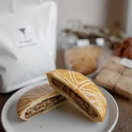 自家焙煎スペシャルティコーヒー浅煎りブレンド(粉)と胡桃焼き菓子のセット_菓子・スイーツ クッキー    菓子・スイーツ 洋菓子    飲料・ドリンク 粉 コーヒー・コーヒー豆 珈琲 珈琲豆_【1140836】