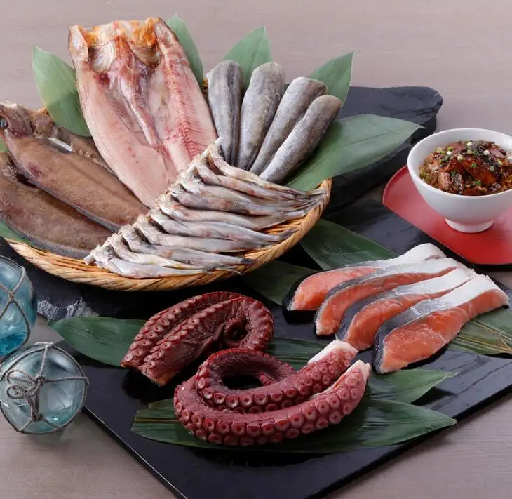 白糠漁協イチオシ白糠特産品セット 時鮭入 魚介セット ほっけ かれい 本ししゃも こまい 柳だこ さんま 時しらず ふるさと納税_I029-1820