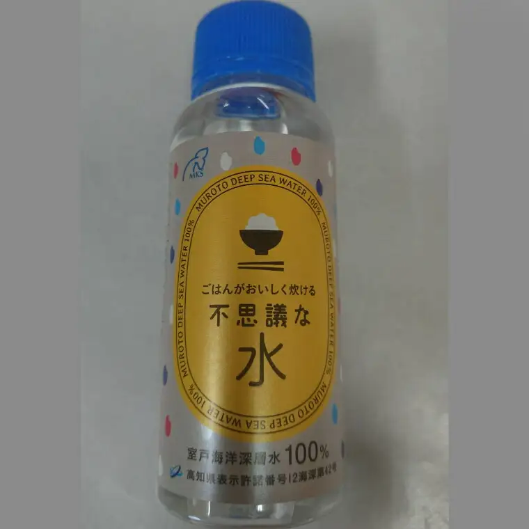 ごはんがおいしく炊ける不思議な水と田舎みそ 1kg