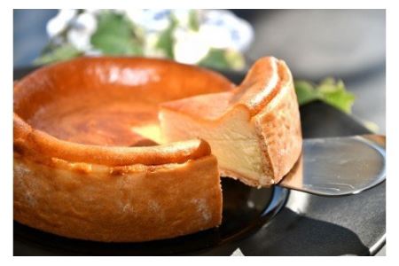 （冷凍）こだわり　チーズケーキ　５号　１ホール／ソレイユ　ベイクド　限定　特選　洋菓子　クリームチーズ　伊勢志摩