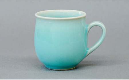 有田焼 翡翠丸マグカップ【梶原大敬 茂正工房】器 うつわ 食器 マグカップ マグ カップ コップ コーヒーマグ 青磁 翡翠 青 作家 手作り 手仕事 ろくろ シンプル 電子レンジ対応 30000円 3万円 ak028