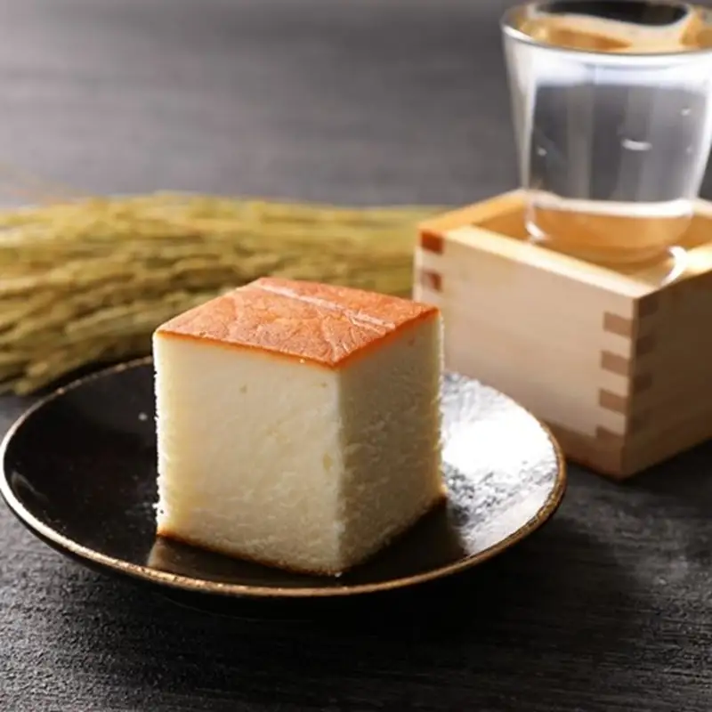 しっとり！地酒ケーキ1個 弥栄鶴を使用｜ケーキ スイーツ