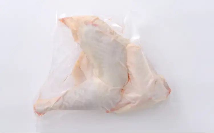 45P2304 比内地鶏中抜半身【 秋田三鶏実業】