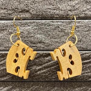 バイオリンの駒で作ったピアス ピアス
