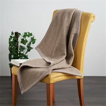 カシミヤ毛布　ハーフサイズブランケット　140cm×100cm　お昼寝にも最適なサイズです【1253541】