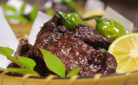 クジラ肉（ミンクまたはイワシ）のソテー・竜田揚げ用赤身【１級肉】６００ｇ（２００ｇ×３パック）