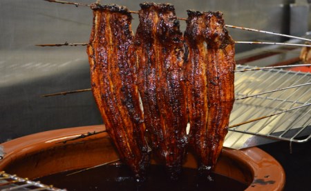 三河一色産 鰻の蒲焼き 1尾 180g以上 うなぎ処はちすか 国産 日本料理 うなぎ 蒲焼 白焼き 真空 冷蔵 大きい うな丼 うな重 ひつまぶし　H026-028