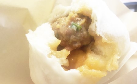 全日完売！入手困難の貴重な老麺肉まんが贅沢に12個入ったセット　【加工品・惣菜・冷凍・肉まん・肉マン】
