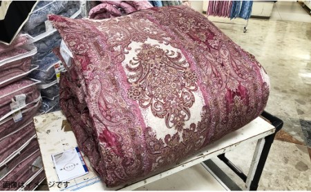 シルクタッチ ツインドームキルト 高級 ポーランド産 羽毛掛ふとん 1.5kg 150×210cm シングルサイズ 【ピンク系】