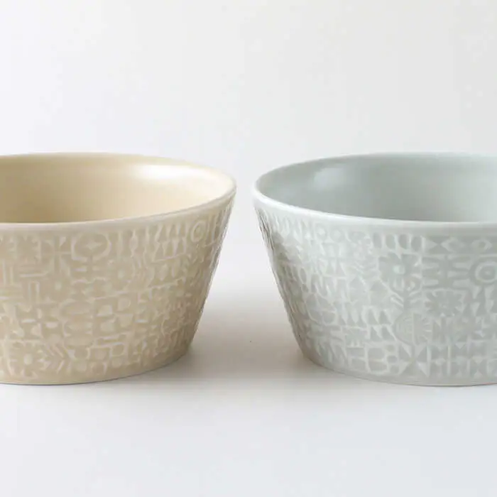 【波佐見焼】PATTERNED BOWL ペア 2点セット ecru ＋ morning mist 食器 皿 【BIRDS’ WORDS】 [CF020]  波佐見焼
