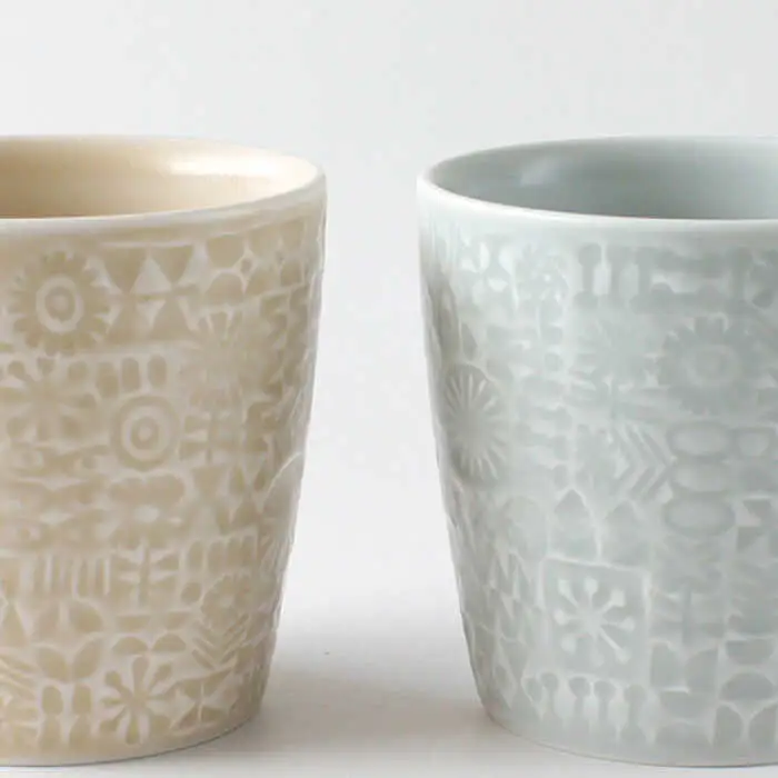 【波佐見焼】PATTERNED CUP ペア 2色セット ecru＋morning mist 食器 皿 【BIRDS’ WORDS】 [CF029]  波佐見焼 九州 
