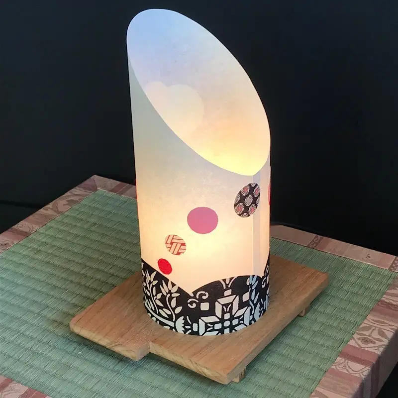 着物生地で作ったおしゃれな行灯（あんどん）  おしゃれ玉