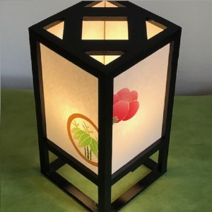 着物生地で作ったおしゃれな行灯（あんどん） のぞき紋