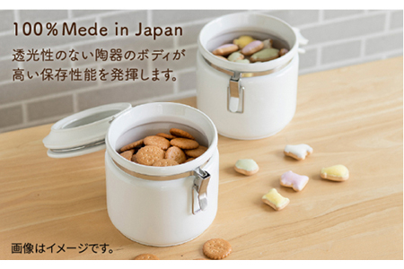 【美濃焼】ラウンドキャニスターセットA ホワイト【ZERO JAPAN】 インテリア キッチン雑貨 保存容器 白 おしゃれ  コーヒー豆 紅茶 緑茶 日本茶 保存容器 陶器 密閉 密封 遮光 コーヒー 豆 粉 おしゃれ パッキン付き 調味料入れ キッチン収納 シンプル 無地 かわいい 密封瓶 白 ホワイト 送料無料 [MBR089]