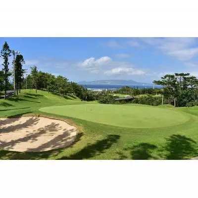 チケット 土・日・祝日 ゴルフプレー券 1名  (恩納村・1ラウンド ) 【美らオーチャードゴルフ倶楽部】