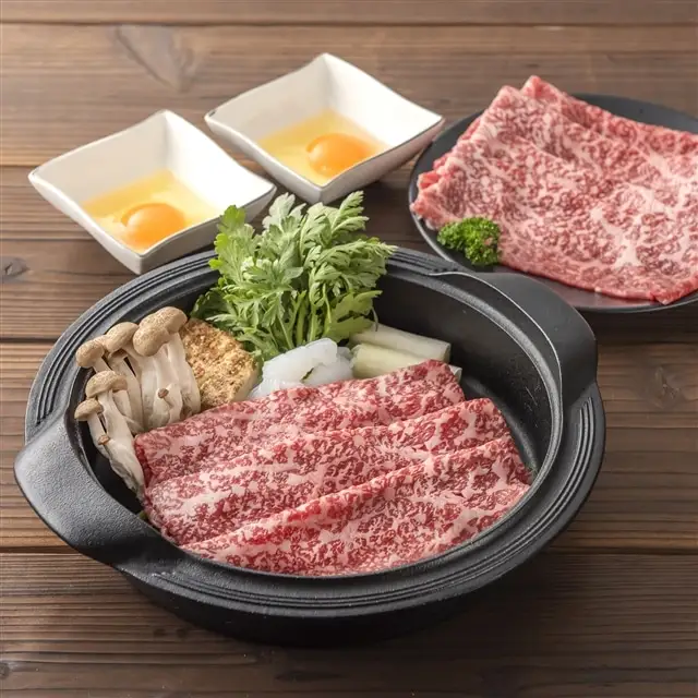 しまね和牛　モモ　スライス500g【しまね和牛 モモ すき焼き スライス とろける やわらかい ごちそう 美味しい 肉 牛肉 和牛 黒毛和牛 ブランド牛 おすすめ 冷凍 しゃぶしゃぶ 赤身 ギフト 贈り物 島根県 安来市】【22-FC-07】