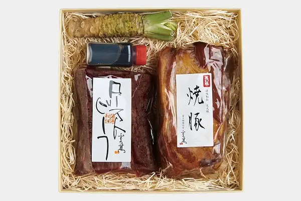0028-01-01 さの萬 さの萬牛熟成ローストビーフ & 萬幻豚焼豚 各180g 生わさび1本 自家製ソース付き
