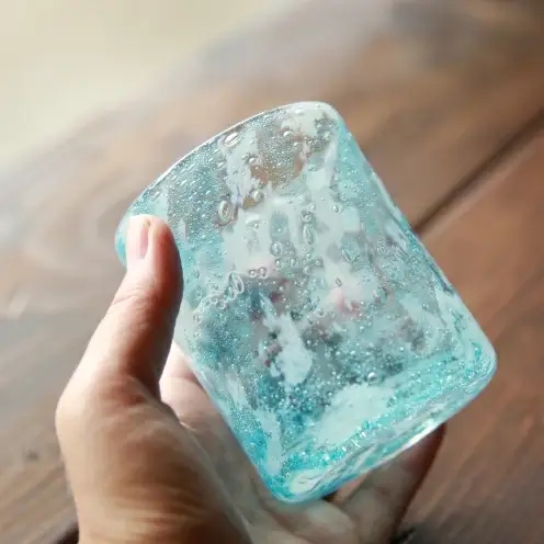 【琉球ガラス工房 硝子家すずめ】サンゴ＜ロックグラス＞ 〇 伝統工芸品 琉球ガラス 涼しげ おしゃれ プレゼント インテリア グラス 沖縄 読谷村 贈り物 雑貨 珊瑚礁 海 手作り