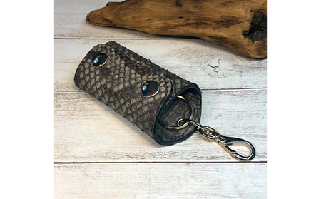 墨染パイソンのスマートキーケース 小物 収納 カード ヘビ 革 革製品 