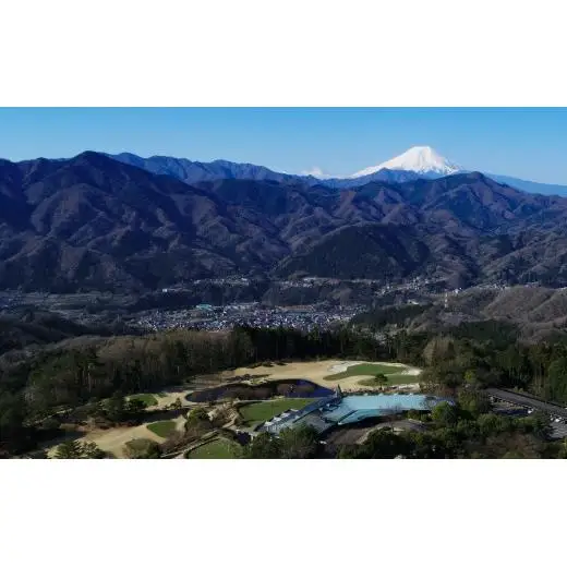 【大月カントリークラブ】 都心から90分 富士山 ゴルフ場 利用券 10,000円分 2,000円 × 5枚 山梨県 四季の花々 ビギナー 中級者 上級者 アクセス便利 丘陵 18ホール【006-042】※離島への配送不可