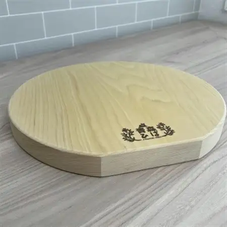 丸型青森ヒバ まな板(約29cm×約27.5cm/厚さ 約2.7cm)_雑貨・日用品 まな板 キッチン用品 _【1148906】