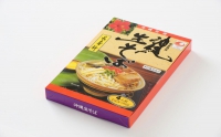御菓子御殿のソーキ付き沖縄そば＆紅いもタルトセット