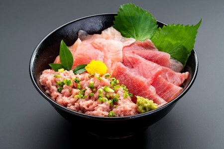 カネト平田 刺身用まぐろ3種盛約1.5kg (a20-466)