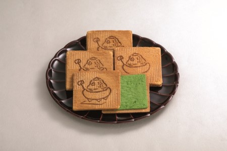 宇治の茶話2箱(12枚入×2箱)〈宇治抹茶 抹茶スイーツ お菓子 スイーツ 抹茶 せんべい クリーム 京都 宇治 抹茶クリーム 加工食品 煎餅 玉子せんべい〉 