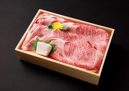 【神戸牛】すき焼き用肩ロース:850g【最短7営業日発送】黒田庄和牛【冷凍】25-4