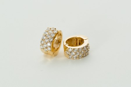 【ジュエリーの街、山梨県甲府市】ダイヤ0.64ct K18ピアリング　LE358Y