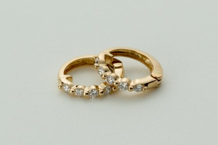 【ジュエリーの街、山梨県甲府市】ダイヤ0.34ct K18ピアリング　LE346Y