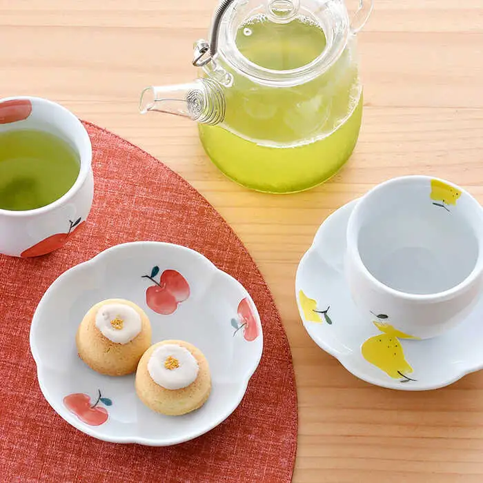 【波佐見焼】りんご・ラフランス ミニ コップ 湯呑 小皿 セット 食器 皿 【松幸陶芸】 [HB46] 波佐見焼