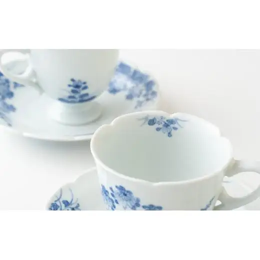 〈嘉久正窯〉菊萩高台コーヒー碗皿2客セット
