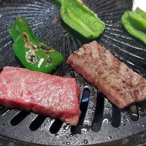 博多和牛A5～A4 肩ロースミニステーキ400g　ソース・塩胡椒付【化粧箱入】