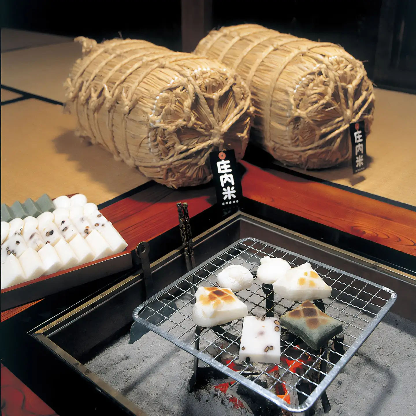 荘内おばこ餅 詰合せ（丸もち・切もち・豆もち・草もち）各400g 【令和8年12月発送】 K-824