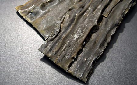 北海道 礼文島産 熟成 利尻昆布 2種 食べ比べ (香深産 100g・船泊産 150g)［ナカヤマ商店］【 昆布 だし昆布 出汁 天然 利尻昆布 熟成 食べ比べ セット 海藻 和食 旨味 希少 】