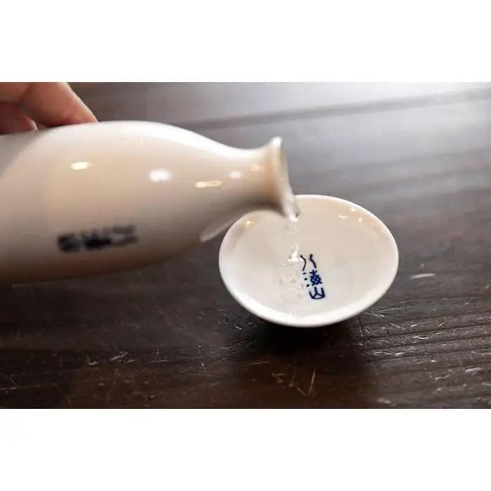 越後の名酒「八海山」 大吟醸 八海山 浩和蔵仕込【四合瓶720ml】×6本