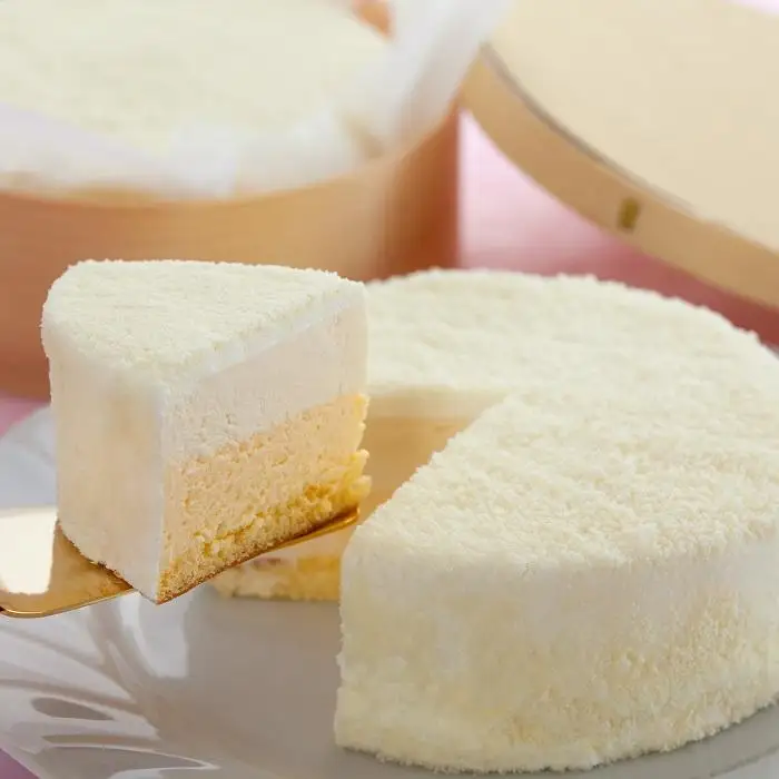 【湯布院 ゆふふ】ゆふふるフロマージュとショコラゆふふるのチーズケーキセット
