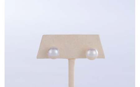 90-01アコヤ真珠ピアス (8.5-8.75mm)