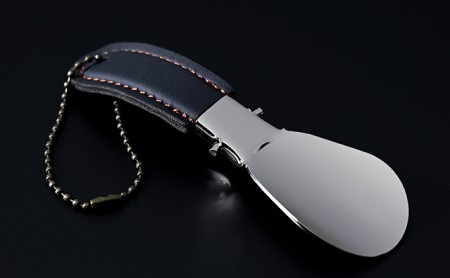 【靴ベラ】コンパクトシューホーン エシカルレザー 折り畳み靴ベラ 上品 小物 ビジネスマン 滑らかなカーブ 高級感 持ち運び 革靴 ビジネスシューズ  ブラウン