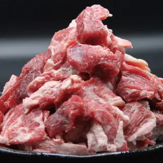 【最大４ヶ月待ち】但馬牛経産「牛すじ肉」１kg 008AA02N.／牛筋 牛肉 肉 お肉 精肉 すじ肉 スジ 国産牛 黒毛和牛 和牛 国産  冷凍 おつまみ つまみ 料理 アレンジ カレー おでん 牛すじ煮込み 煮込み料理 牛すじカレー グルメ おすすめ 人気 