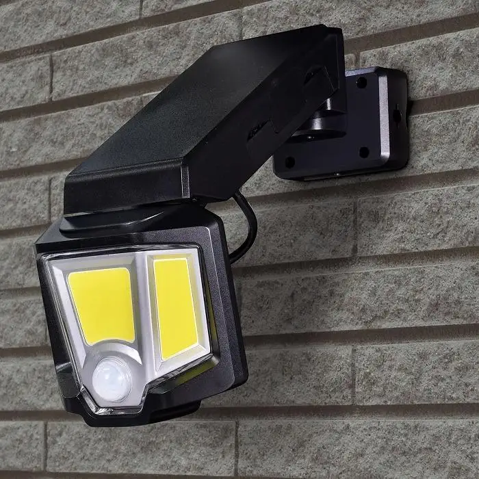 乾電池式LEDセンサーライト　屋外　防水　防犯　ESL-151DC