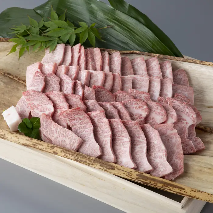 包装対応可【A-6542】実生庵 桐箱入り 近江牛 A５等級 ロース 焼き肉用 １ｋｇ［高島屋選定品］