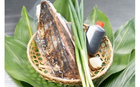 一本釣り 地鰹の藁焼きタタキ (生) 3-4人前 冷蔵 【 高知 久礼 ど久礼もん わら焼き 薬味 タレ付き 日戻り 鰹 本場 新鮮 タタキ  かつお 】