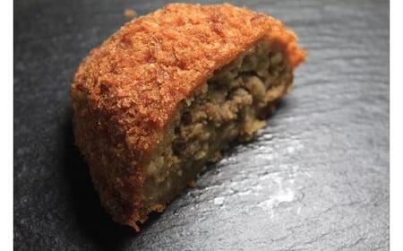 【近江牛 ハンバーグカツ 10個】肉 牛肉 ハンバーグ カツ 冷凍ブランド牛 三大和牛 和牛 黒毛和牛 冷凍食品 お弁当 おかず お惣菜 産地直送 滋賀県 竜王