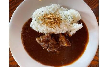 【近江牛 牛すじカレー】 肉 牛肉 牛筋 牛すじ ブランド牛 三大和牛 和牛 黒毛和牛 保存食 レトルト おかず お惣菜 滋賀県 竜王