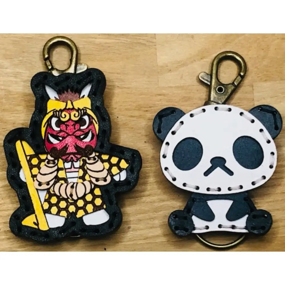 ヤブ＆zooパンダ レザーキーホルダーセット 一点もの 革 キーリング レディース メンズ 鍵 バッグチャーム ストラップ 革小物 かわいい 動物 キャラクター ギフト プレゼント 送料無料 ku022-007-r