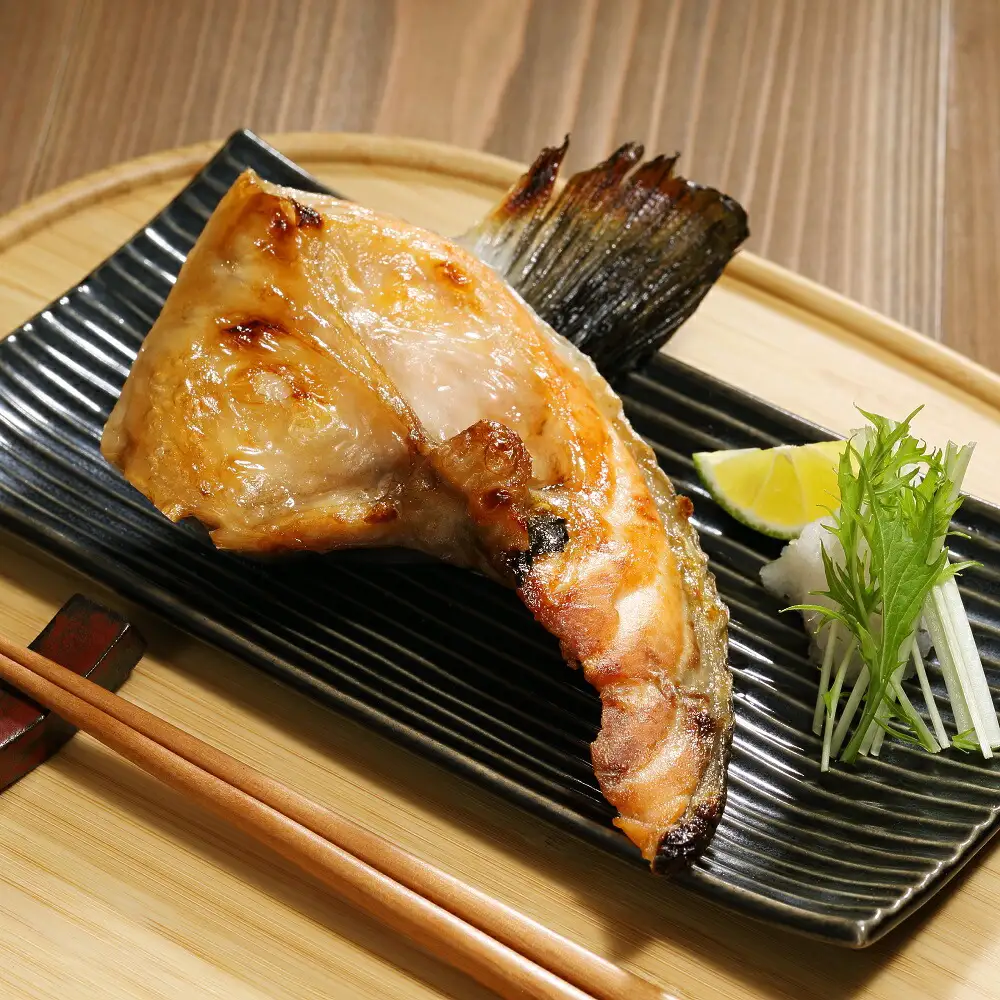 エンペラーサーモン　カマ　1kg　サーモン_T005-0870