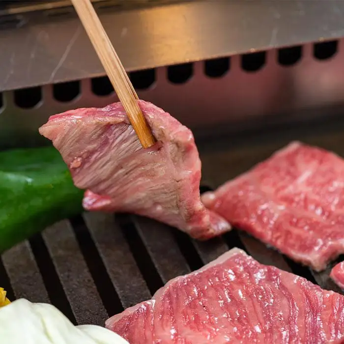 高級和牛「熊野牛」特選モモ焼肉食べ比べセット600g　4等級以上 ［MG50］