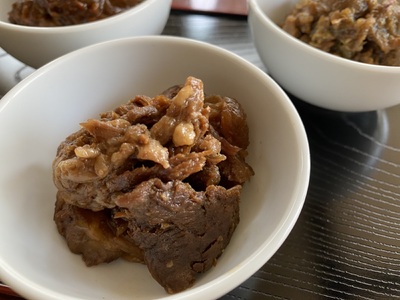 【惣菜の定期便【近江牛惣菜の会】全4回】肉 牛肉 ハンバーグ 肉みそ コロッケ すじ 煮込み ブランド牛 三大和牛 和牛 黒毛和牛 おかず お惣菜 滋賀県 竜王